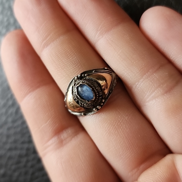 VTG sterling silver ring- size 8 - Picture 1 of 11